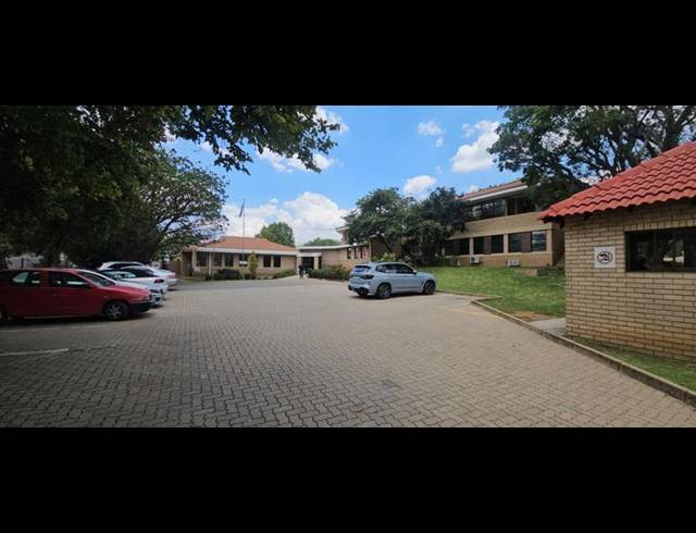 BUSINESS PROPERTY TO RENT IN RANDJESPARK